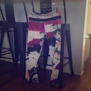 Colorful Lululemon cropped yoga pants